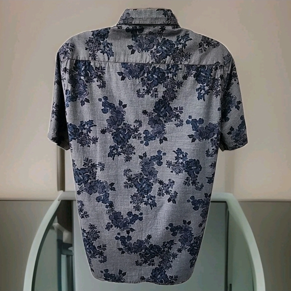 #97 Ecko Unlimited Light Grey Floral Casual Button Down Shirt - Picture 3 of 6